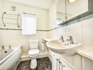 BATHROOM- click for photo gallery